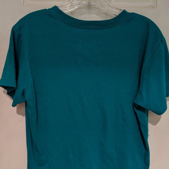 Disney store Peter pan shirt - Picture 2 of 4